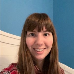 Meet your Posher, Halie